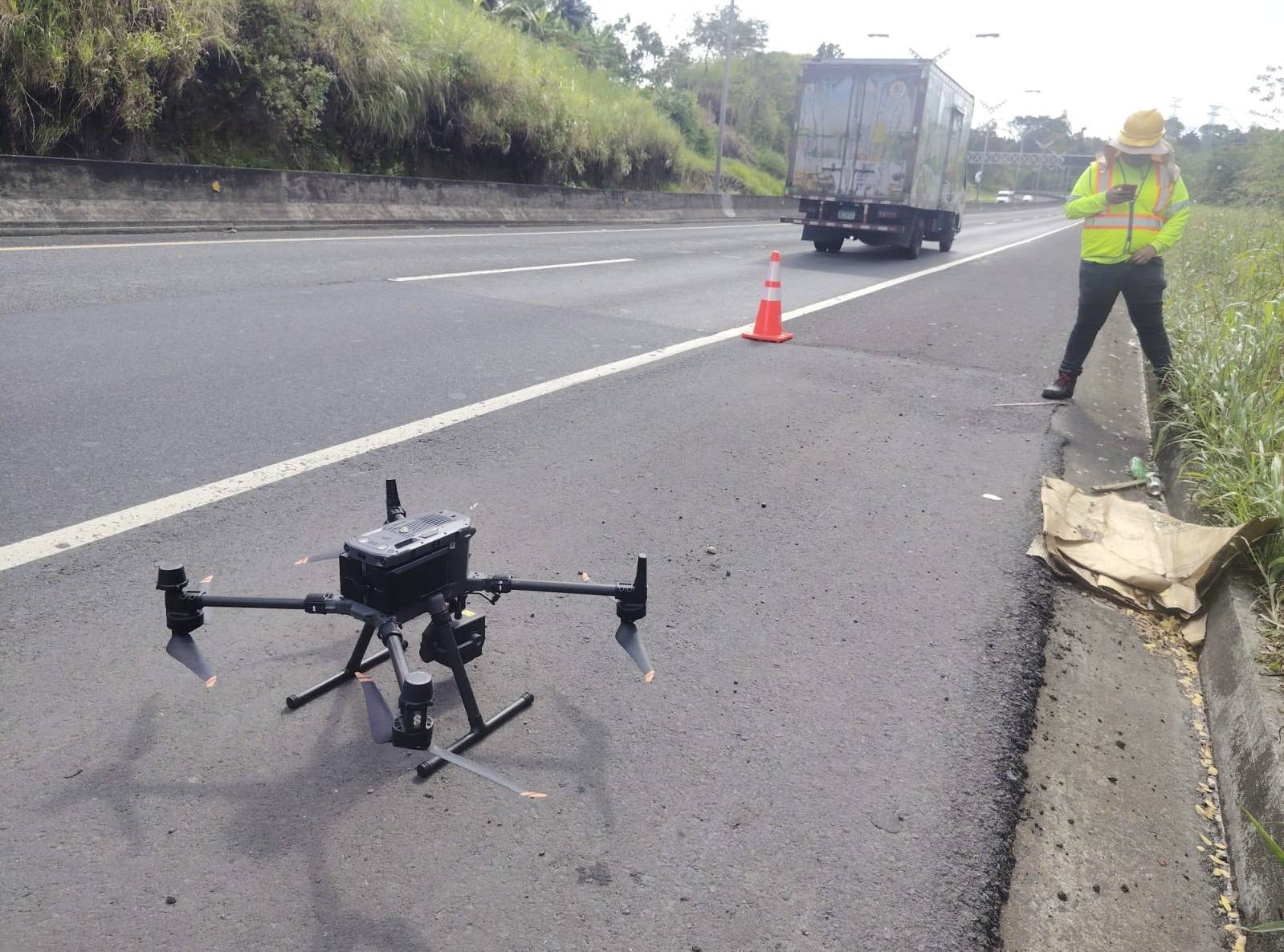 Levantamiento LIDAR de 41 km de carretera — Colón